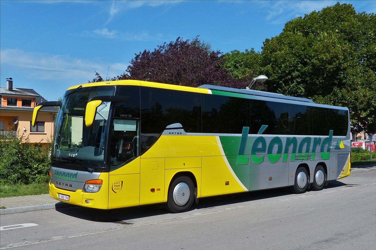 . Setra S 416 GT-HD des Busunternehmens Leonard aus Belgien, aufgenommen am 30.08.2015 in Remich (L).