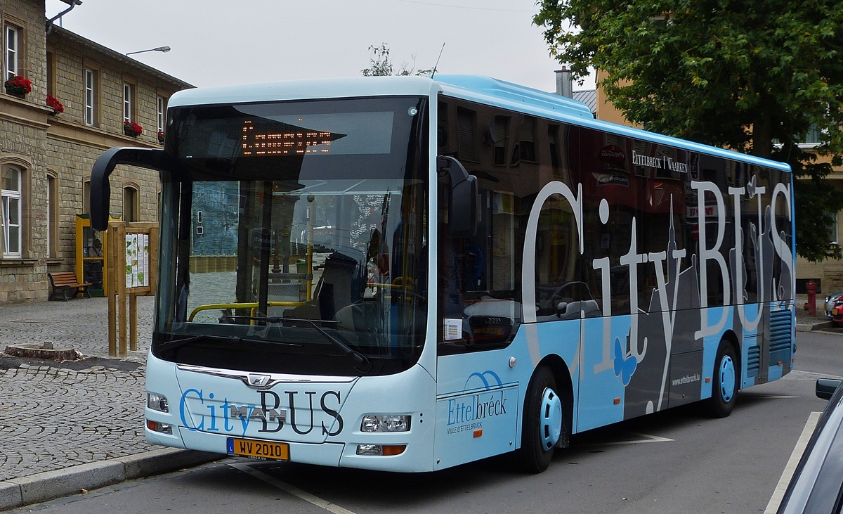 . WV 2010, neuer MAN Lion's City, als City Bus in Ettelbrück mit Beschriftung unterwegs. Gruß an den freundlichen Fahrer.  10.08.2015 