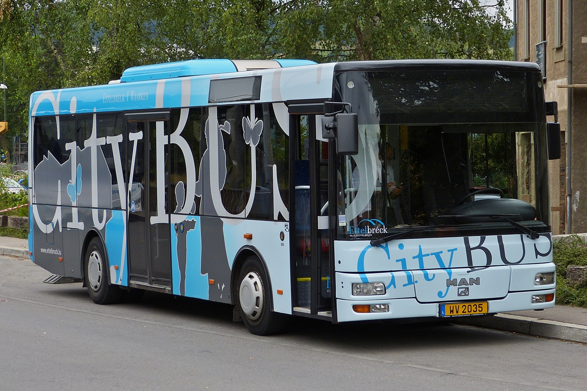. WV 2035, MAN Gppel Kleinbus von Voyages Wagener, als Citybus in Ettelbrck im Einsatz.  13.07.2015 