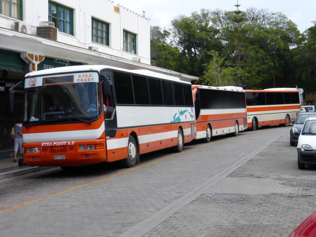 10.05.2014,MAN am Busbahnhof Neuer Markt in Rhodos-Stadt/Griechenland.