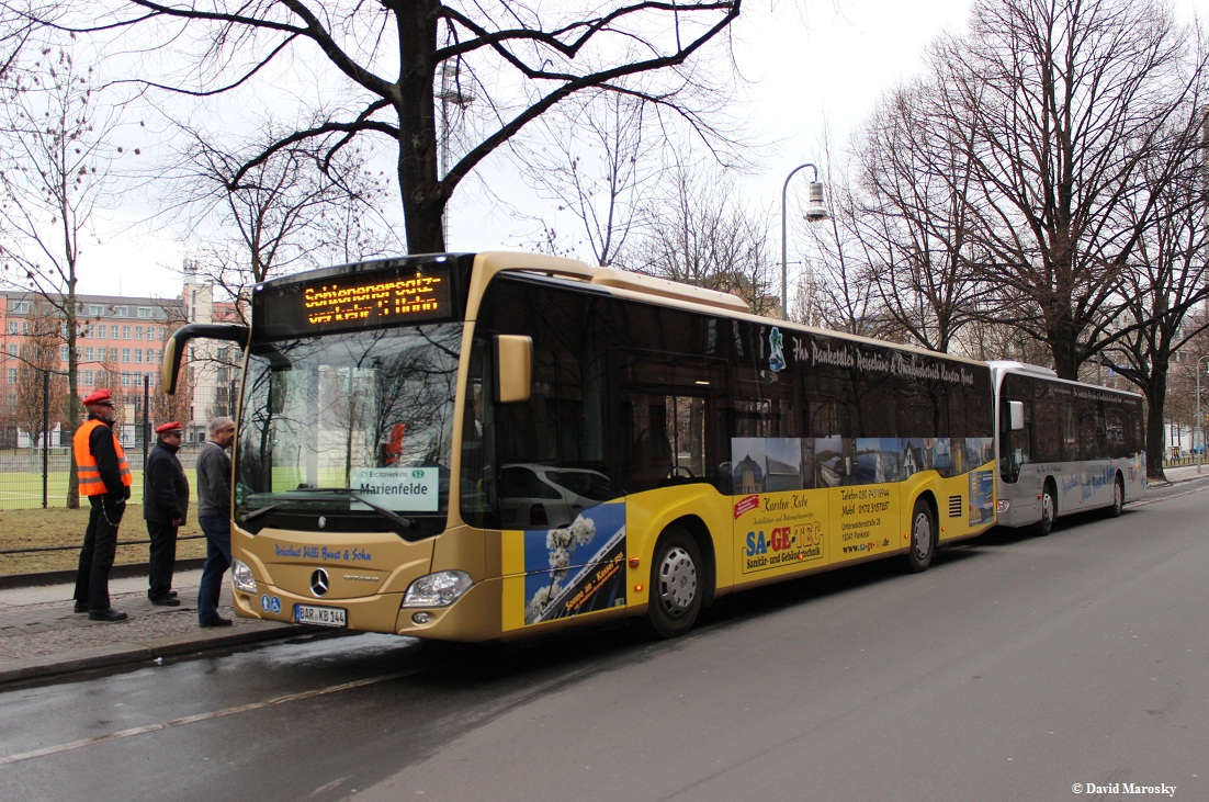 15.02.2014 am Anhalter Bahnhof pausiert dieser ehemaliger Vorführ Citaro C2 der nun Firma K. Brust angehört.