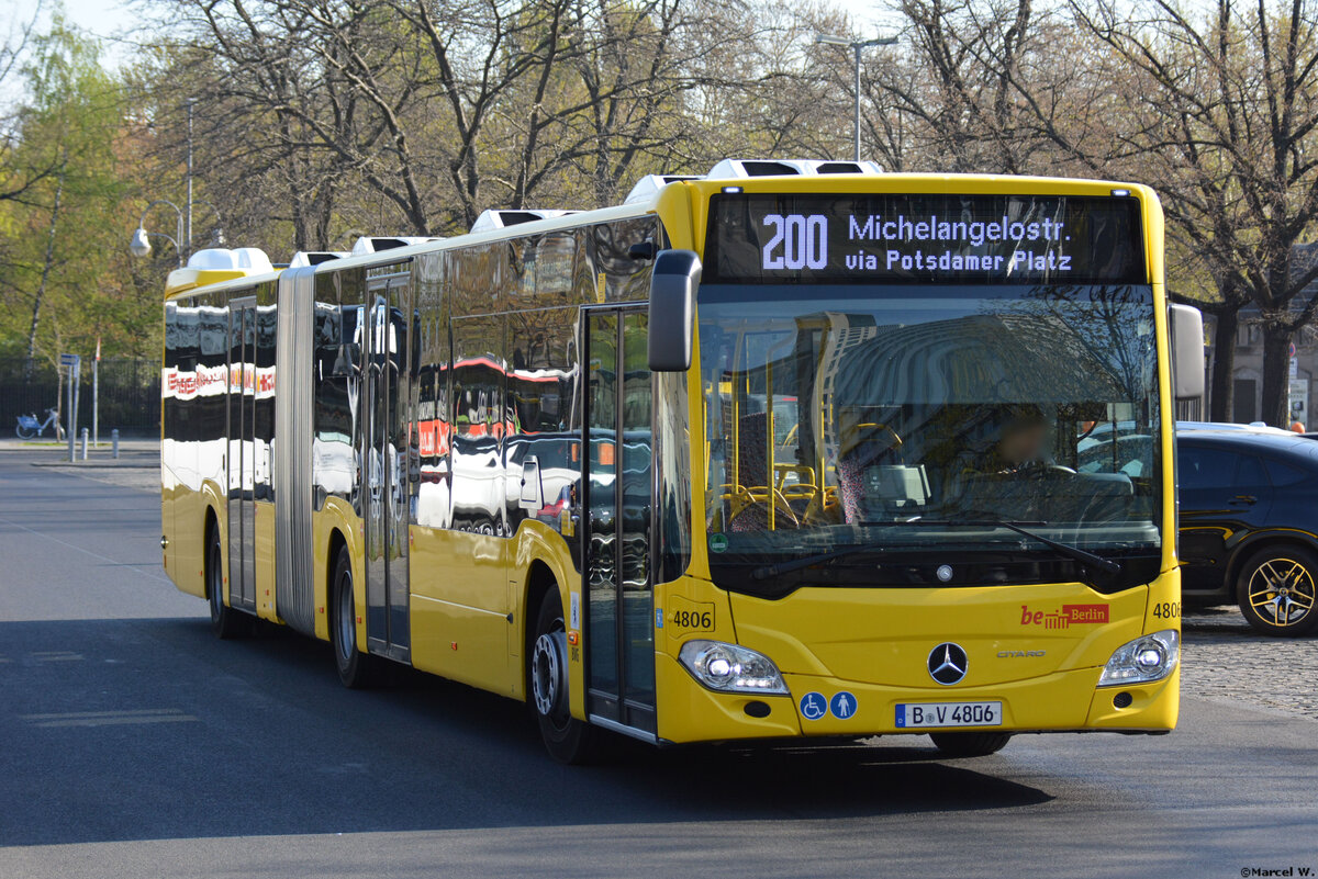 18.04.2019 | Berlin Zoo | BVG | B-V 4806 | Mercedes Benz Citaro II G |