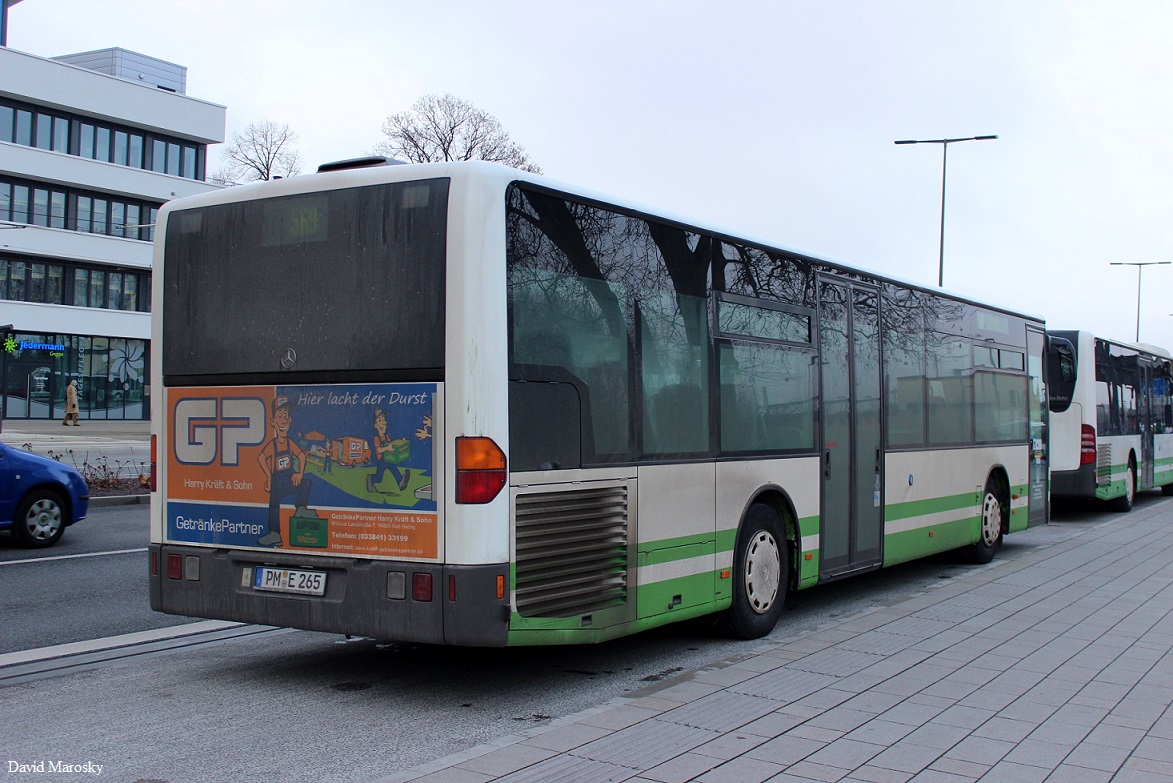 21. Januar 2015 - Brandenburg, Bahnhofsvorplatz ein Citaro I Ü der VGBelzig auf Linie 569.