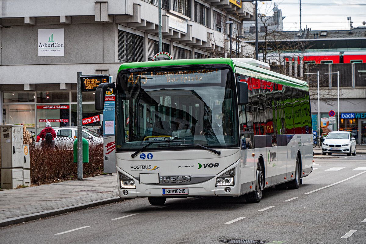 21.2.2024: BD 15215 verlässt als Linie 475 nach Langmannersdorf den St. Pöltner Hbf