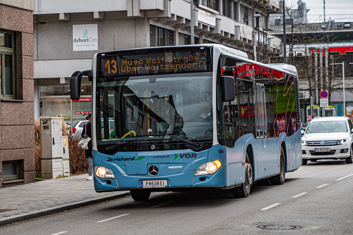 21.2.2024: Ein Citaro C2K der Firma Dr. Richrad verlässt den St. Pöltner Hauptbahnhof als Linie 13 zur Hugo Wolf Straße