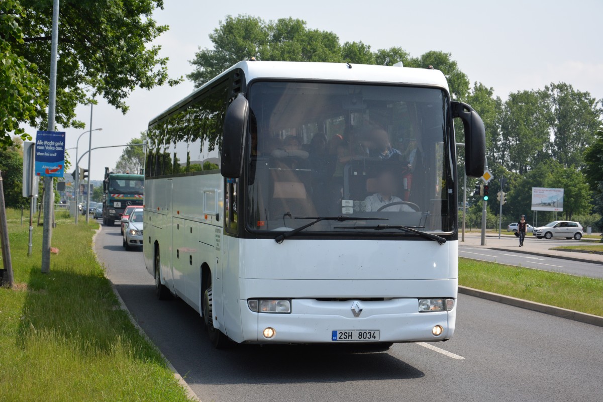 2SH 8034 bei der Durchfahrt Schönefeld (LDS) am 23.05.2014.