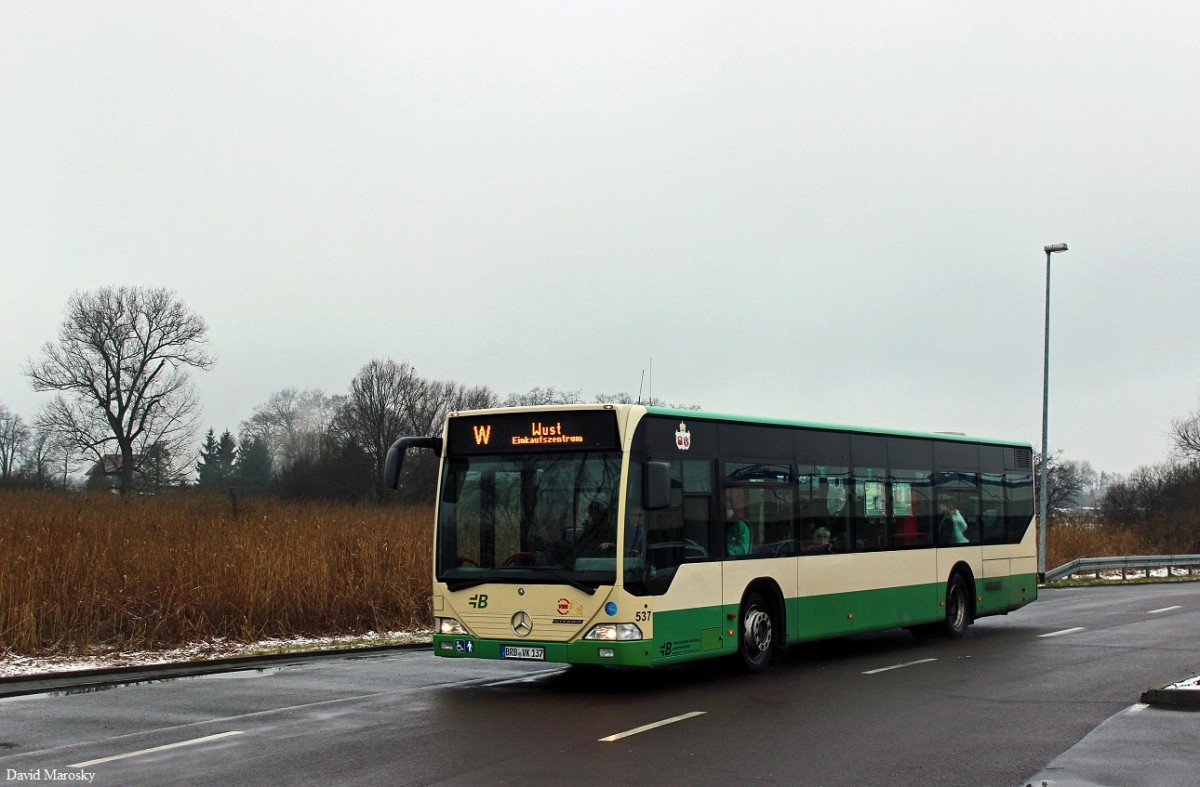 30. Januar 2015 - Wust, EKZ - Wagen 537, ein Citaro I der VBBr auf der Ringlinie W.
