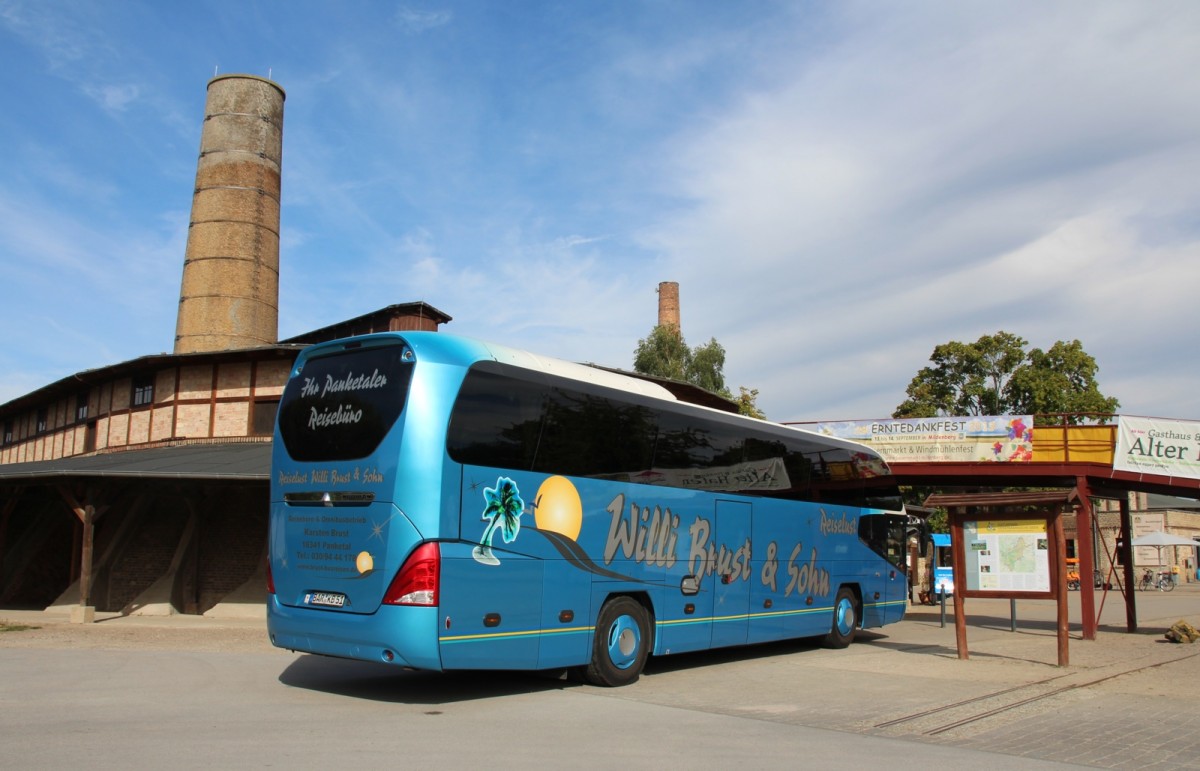 8.9.13 Neoplan Starliner im Ziegeleipark Mildenberg