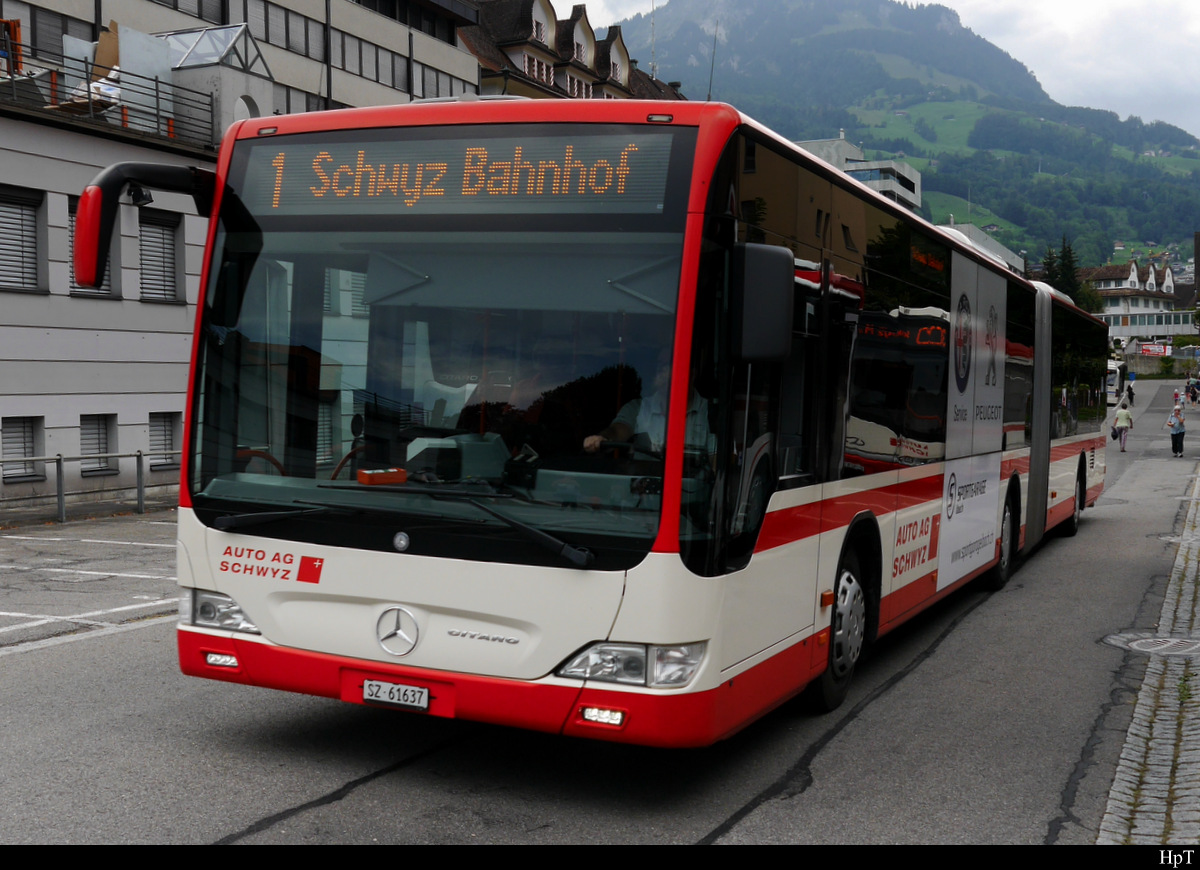 AAGS - Mercedes Citaro Nr.37  SZ 61637 bei der Ersatzhaltestelle vor dem Feuerwehrdepot in Schwyz am 31.08.2019