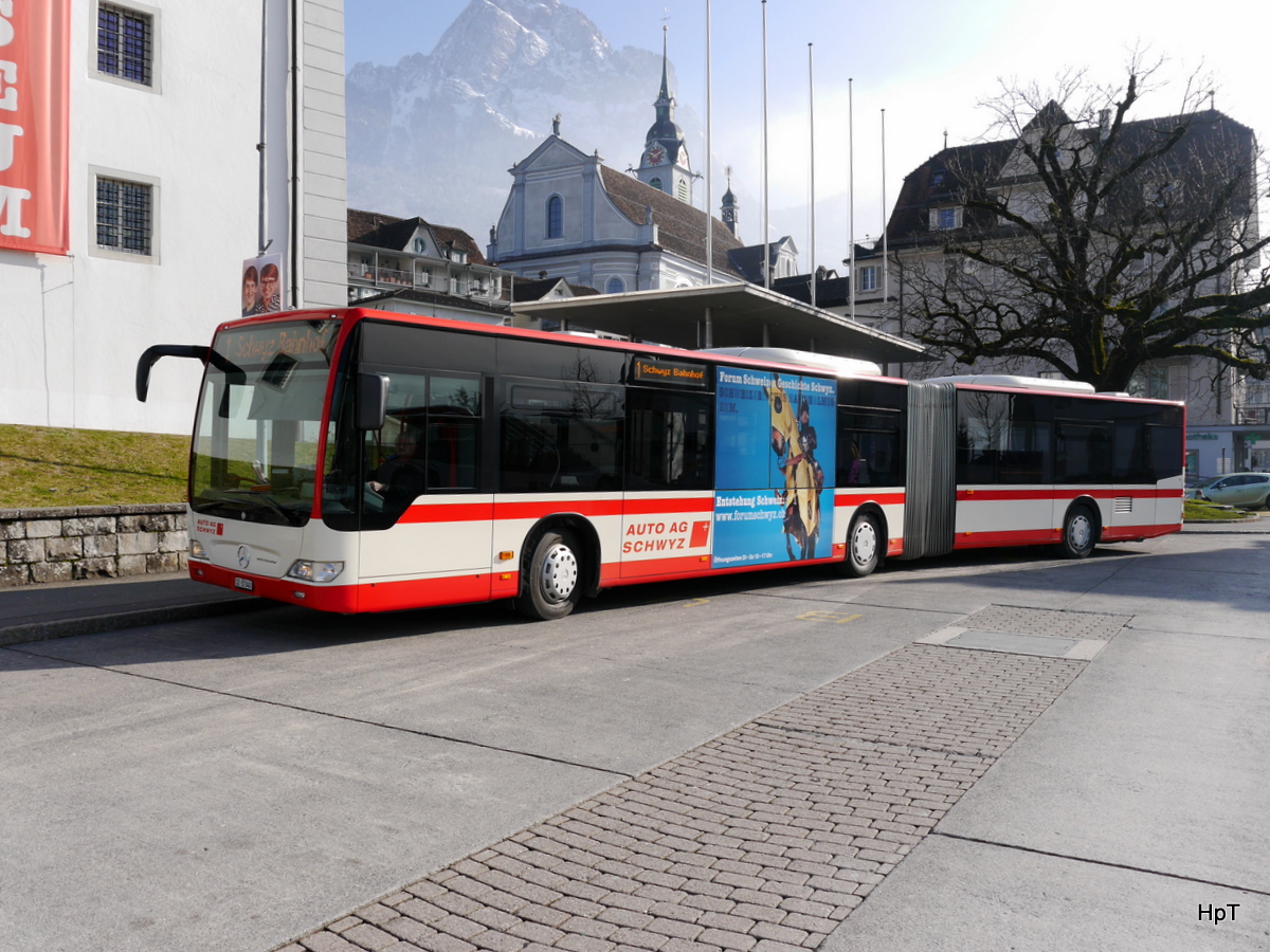 AAGS - Mercedes Citaro Nr.40  SZ 57340 unterwegs auf der Linie 1 bei den Haltestellen Schwyz Post am 27.02.2016