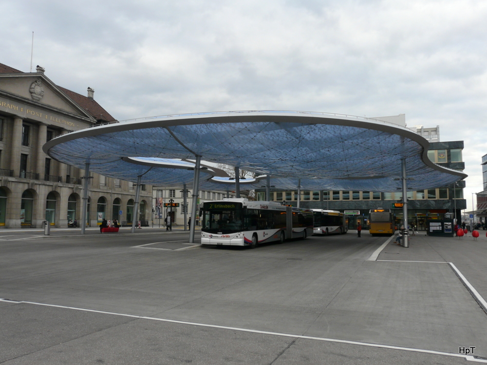 AAR - Scania-Hess Nr.168 AG 374168 unterwegs vor dem Bahnhof in Aarau am 28.12.2013
