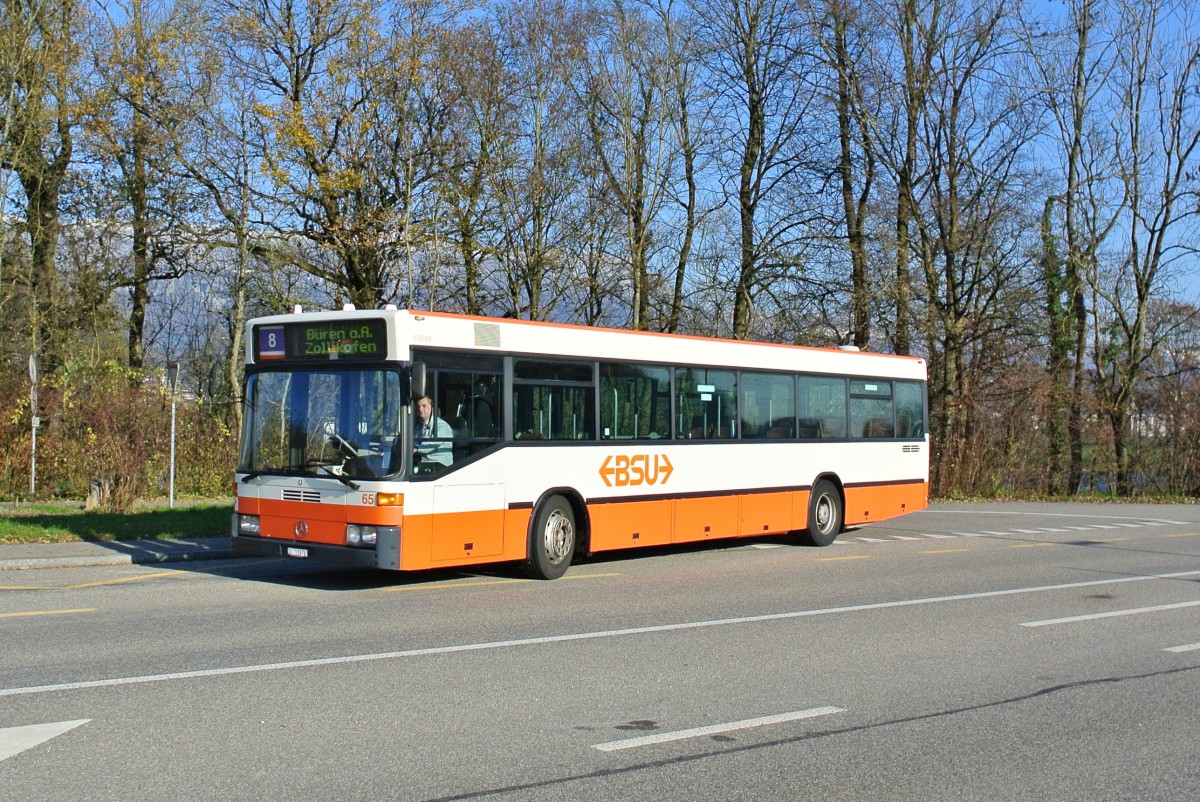Abschiedsfahrt der BSU MB 405: Wagen Nr. 65 bei der Haltestelle Lsslingen, Hohberg, 27.11.2013.
