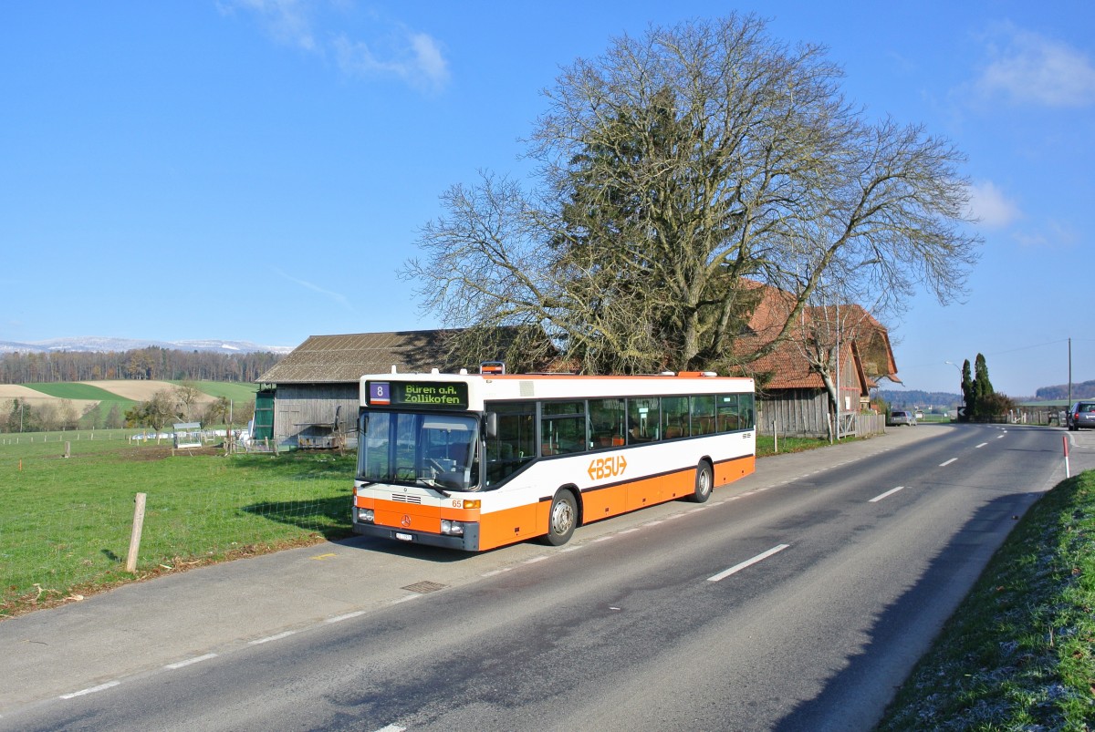 Abschiedsfahrt der BSU MB 405: Wagen Nr. 65 bei der Haltestelle Schnottwil, Kappeli, 27.11.2013. 


