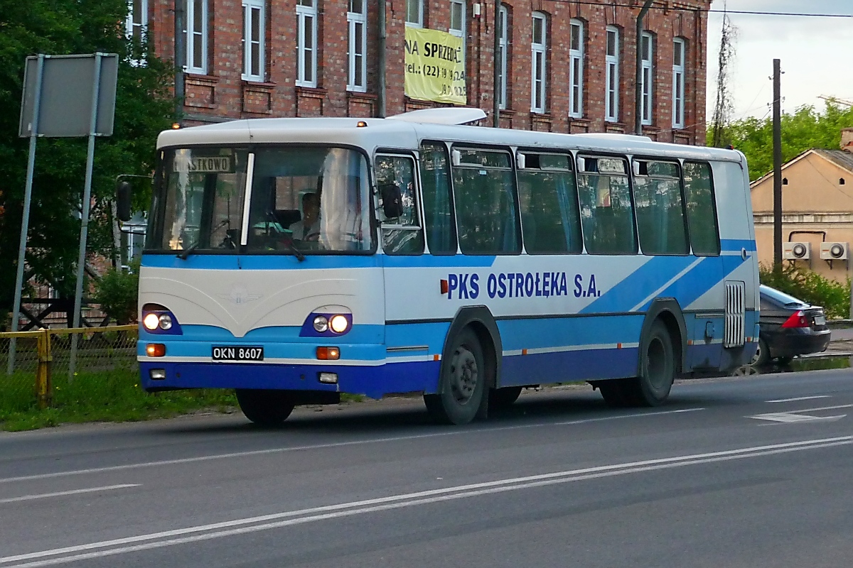 Alter Linienbus in Ostroleka, 11.6.13