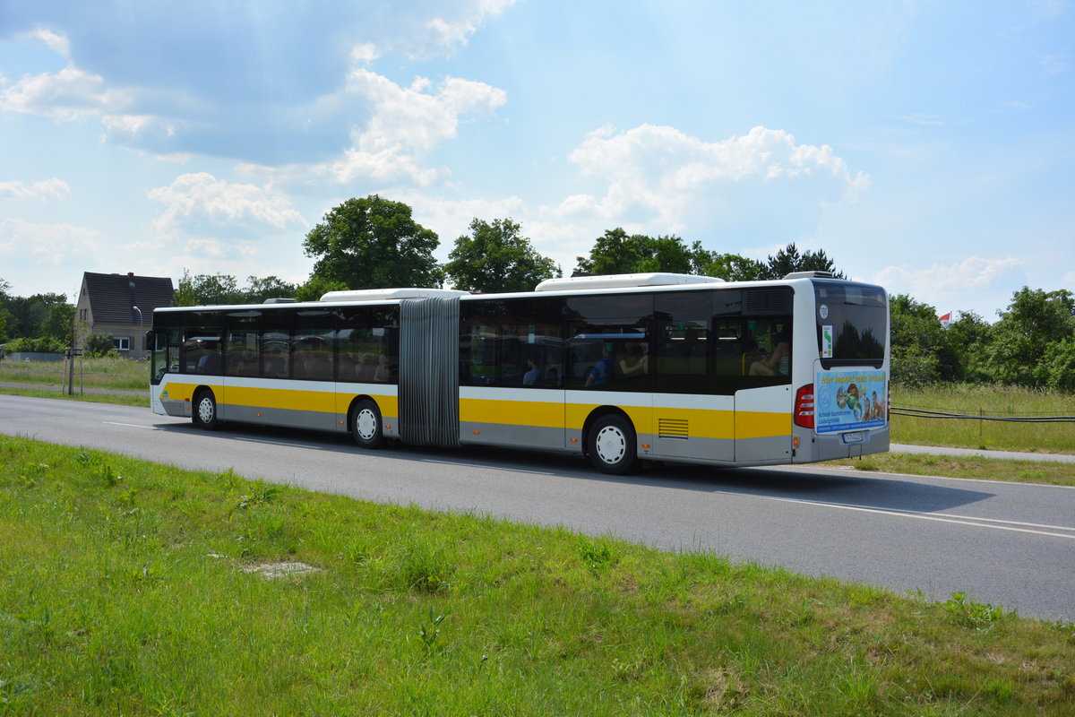 Am 04.06.2016 fährt TF-VG 229 auf der ILA-Shuttle Linie S zwischen dem ILA-Gelände und Bahnhof Schönefeld. Aufgenommen wurde ein Mercedes Benz Citaro I Facelift Ü der VTF.