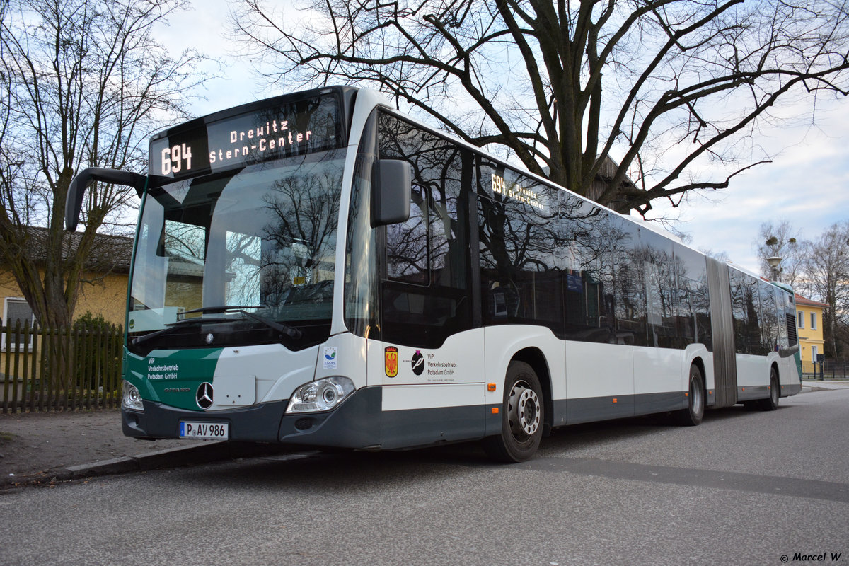 Am 05.03.2017 fährt P-AV 986 auf der Linie 694 nach Drewitz, Stern Center. Aufgenommen wurde ein Fabrikneuer Mercedes Benz Citaro G der zweiten Generation.