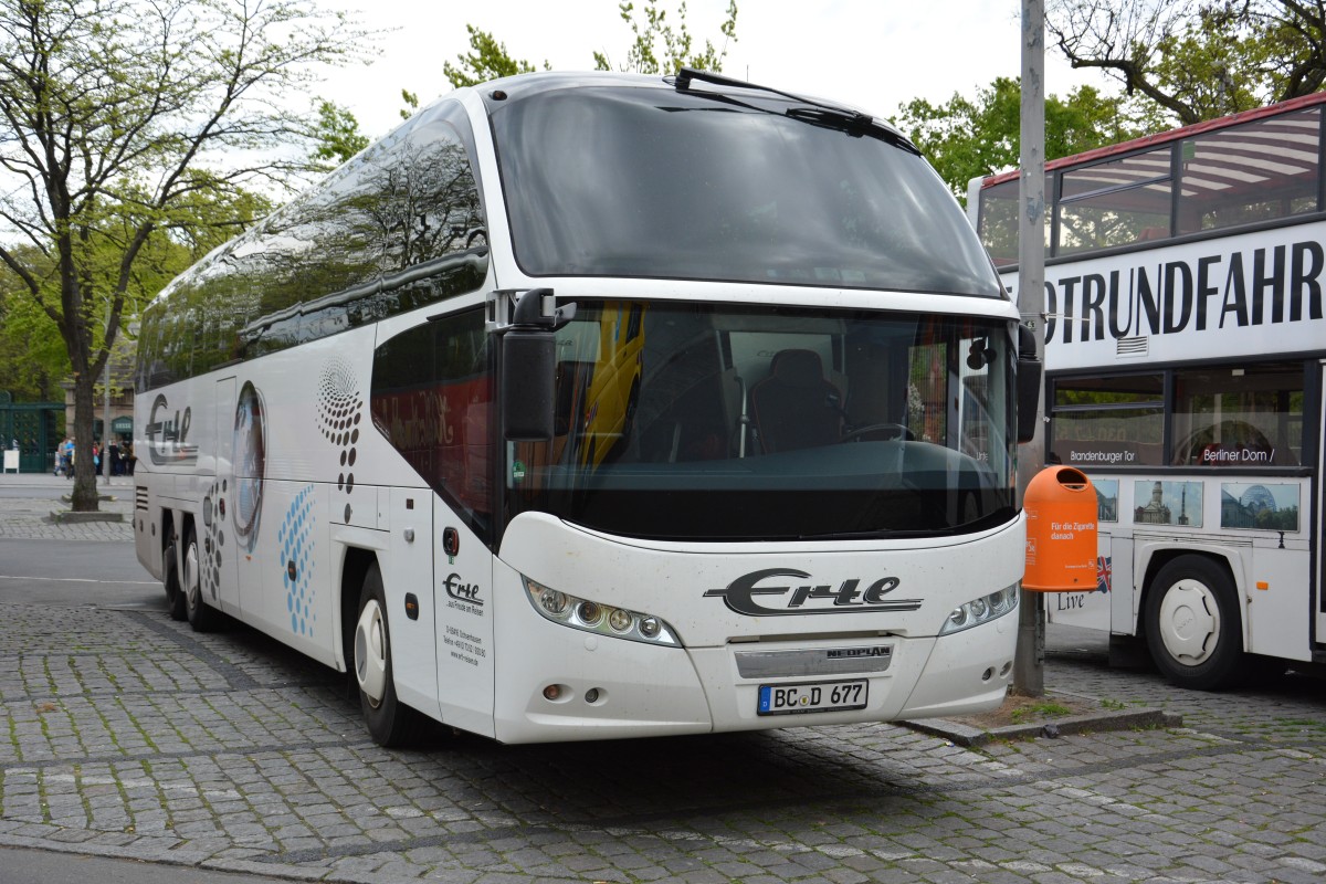 Am 05.05.2015 wurde dieser Neoplan Cityliner mit dem Kennzeichen BC-D 677 gesehen. Aufgenommen in Berlin Hardenbergplatz.
