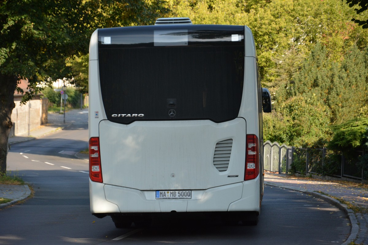 Am 05.09.2014 fährt MA-MB 5000 (Mercedes Benz O530 C2 Low Entry) auf S1 SEV zum Bahnhof Wannsee.
