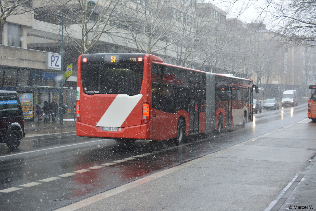 Am 06.02.2018 ist AC-HS 1255 auf der Linie 51 in Aachen unterwegs. Aufgenommen wurde ein Mercedes Benz Citaro G der zweiten Generation.