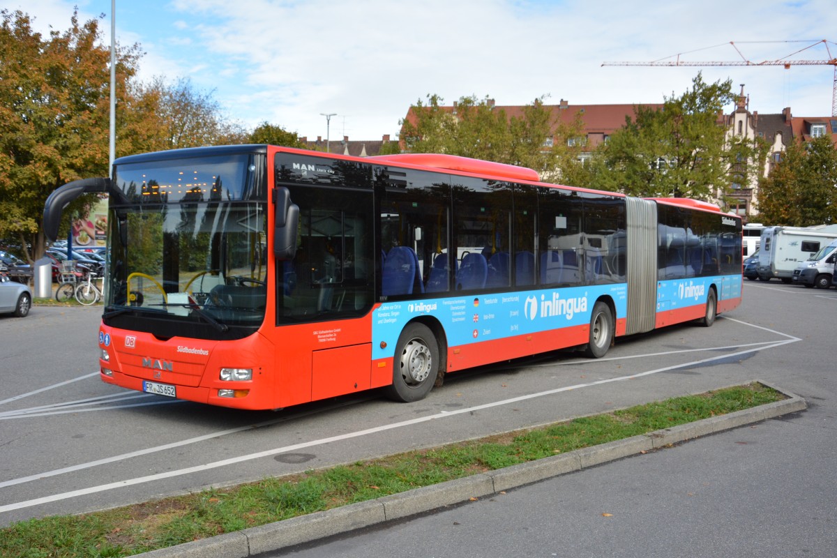 Am 07.10.2015 steht FR-JS 652 auf dem Döbeleplatz in Konstanz. Aufgenommen wurde ein MAN Lion's City G / Südbadenbus.
