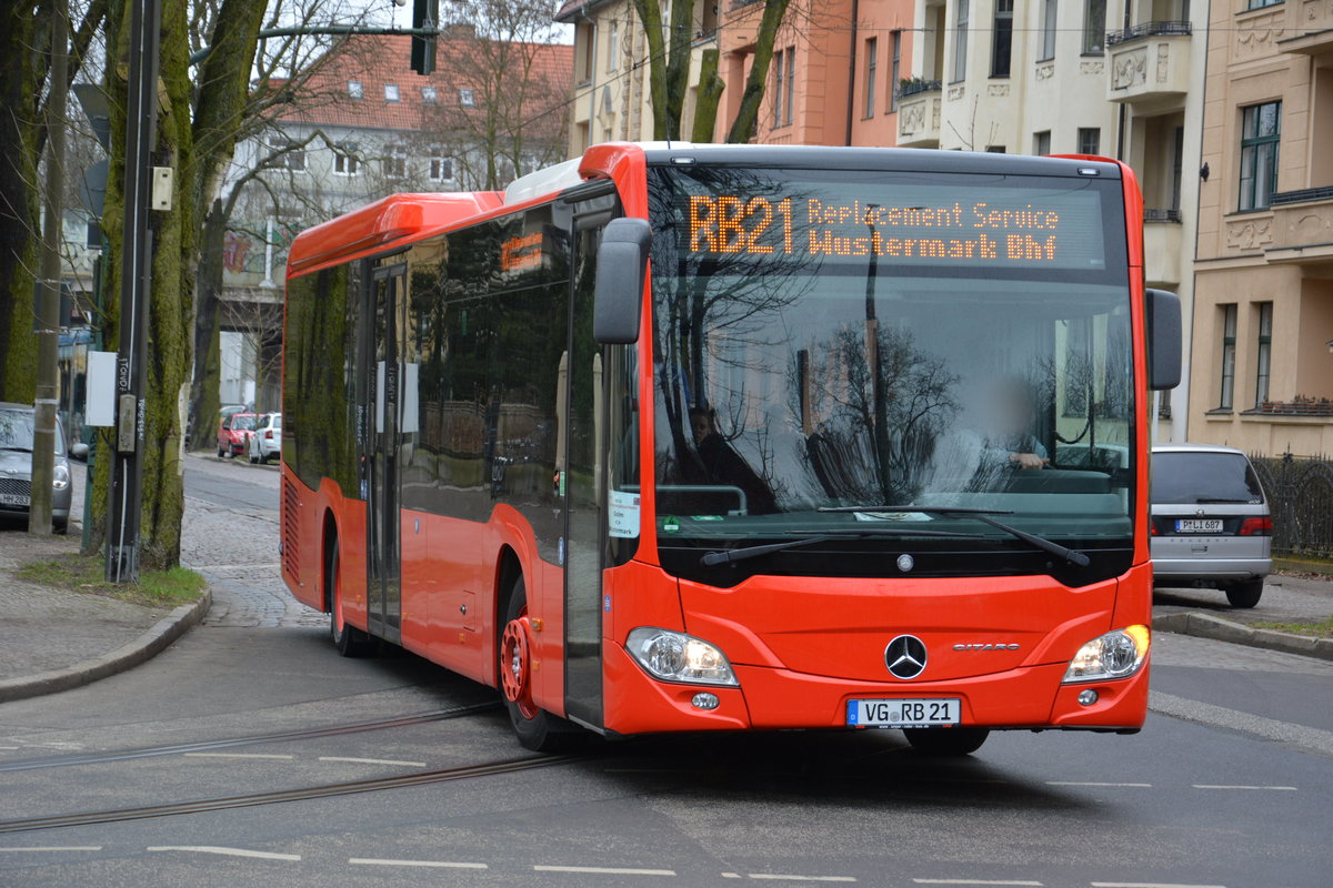 Am 12.03.2016 fährt VG-RB 21 für die DB Regio AG (RB 21) Schienenersatzverkehr zwischen Potsdam Hauptbahnhof und Wustermark. Aufgenommen wurde ein Mercedes Benz Citaro der 2. Generation Ü Low Entry / Potsdam Charlottenhof.

