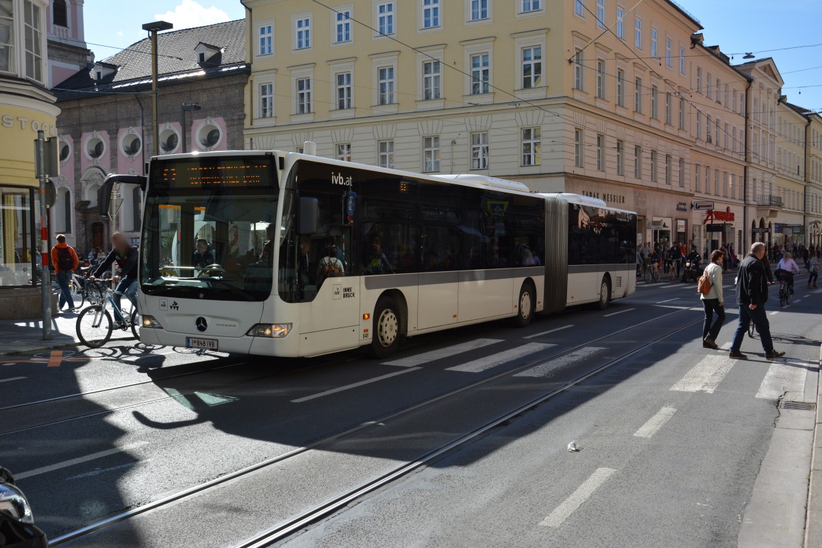 Am 12.10.2015 fährt I-848IVB auf der Linie M. Aufgenommen wurde ein Mercedes Benz Citaro G Facelift / Innenstadt Innsbruck.
