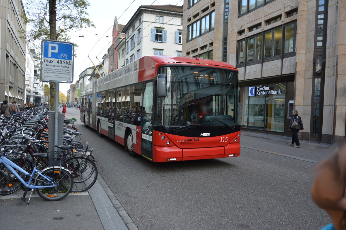 Am 14.10.2015 fährt dieser Hess O-Bus mit der Nummer  115  auf der Linie 1. Aufgenommen an der Stadthausstrasse Winterthur.
