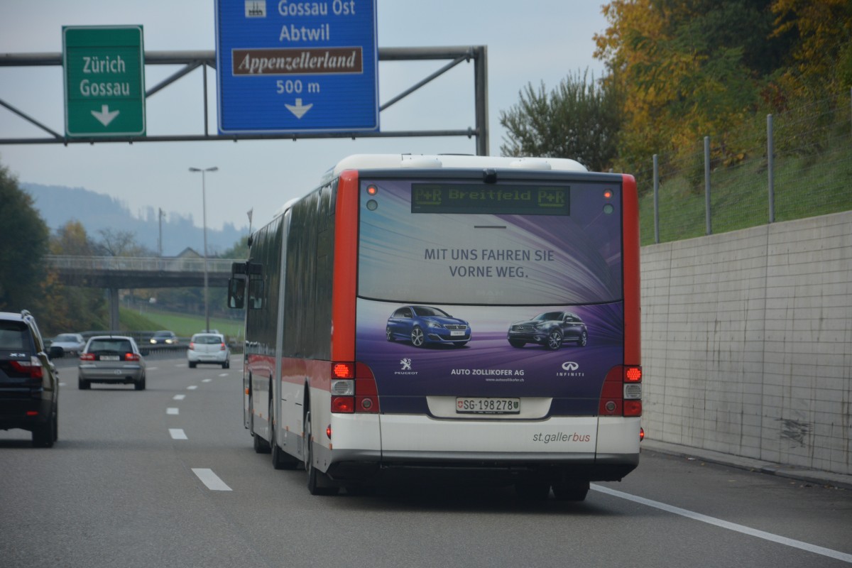 Am 14.10.2015 fährt SG-198278 auf der Linie P+R nach Breitfeld. Aufgenommen wurde ein MAN Lion's City G / Autobahn A1 Sankt Gallen.
