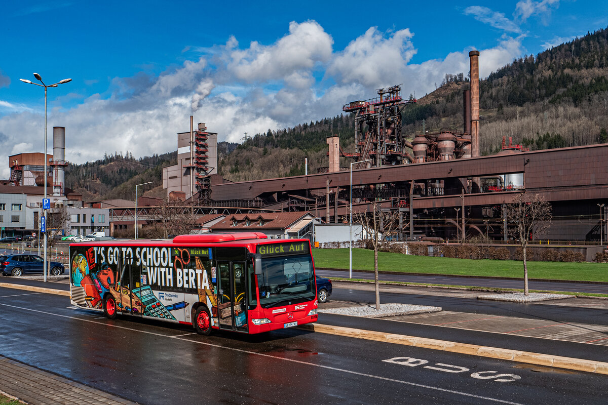 Am 16.3.2024 veranstalteten die Stadtwerke Leoben eine Fotofarht mit ihrem Citaro Facelift. Hier steht der Bus gerade auf einem Parkplatz vor der Voest Leoben