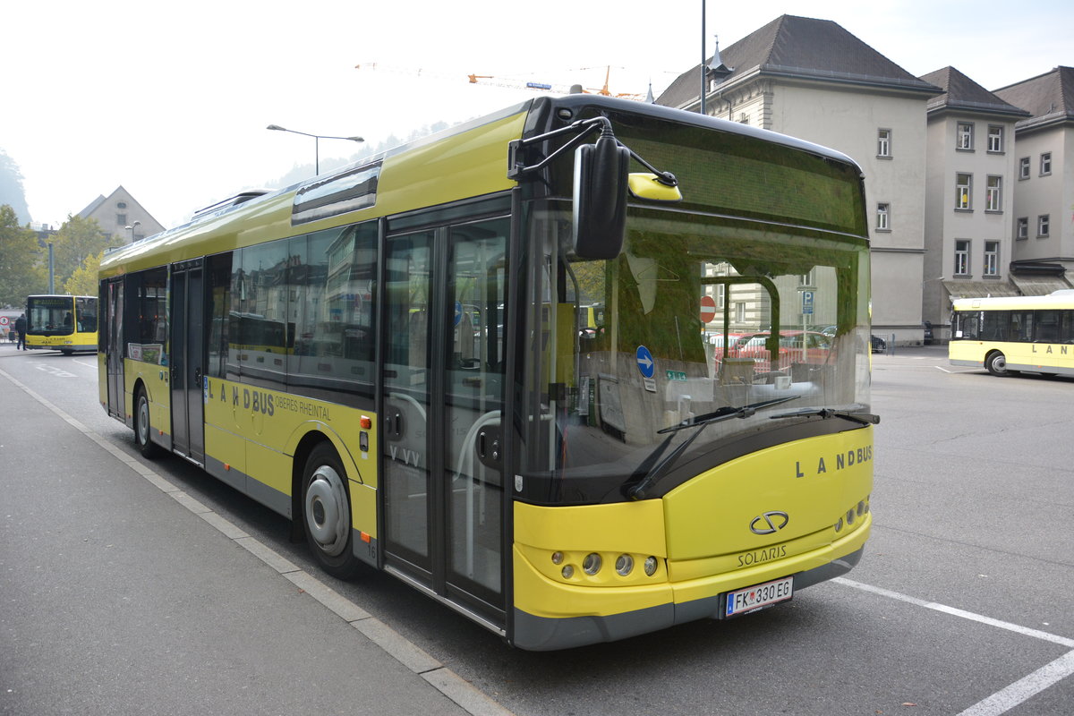 Am 17.10.2015 steht dieser Solaris Urbino 12 (FK-330EG) am Busbahnhof in Feldkirch.

