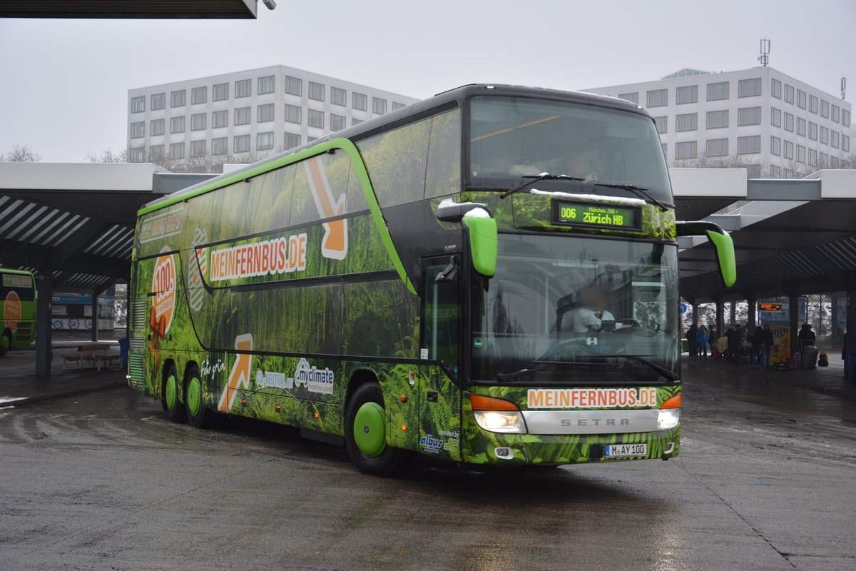 Am 23.01.2016 fährt dieser Setra S 431 DT (M-AY 100) auf der Linie 006 nach Zürich. Aufgenommen am ZOB in Berlin.
