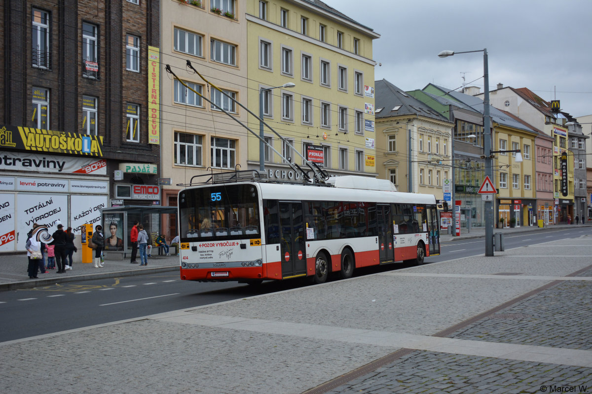 Am 24.09.2017 wurde dieser Solaris Trollino  Nr 414  in Ústí nad Labem gesehen.