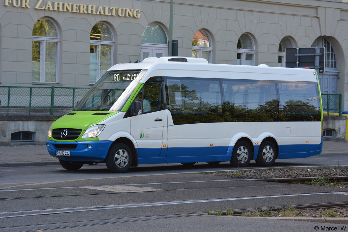 Am 26.07.2018 fuhr PM-RB 623 auf der Linie 610. Aufgenommen wurde ein Mercedes Benz Sprinter / Potsdam, Platz der Einheit.