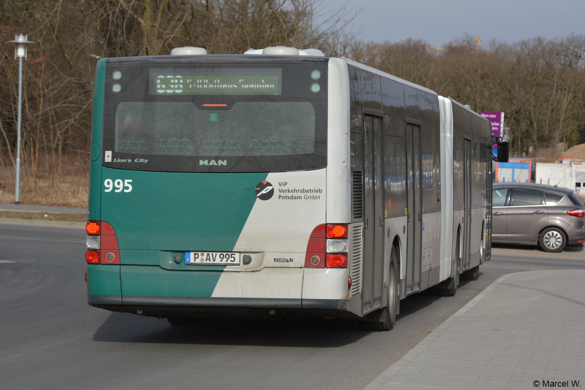 Am 27.02.2018 fuhr P-AV 995 (MAN Lion's City G) auf der Linie 638 zwischen Potsdam Campus Jungfernsee und S+U Bahnhof Rathaus Spandau.