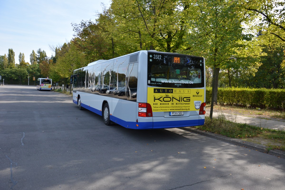Am 28.09.2014 fährt P-AV 582 (aus Stahnsdorf (MAN Lion's City)) auf Innotrans Shuttlelinie M1.
