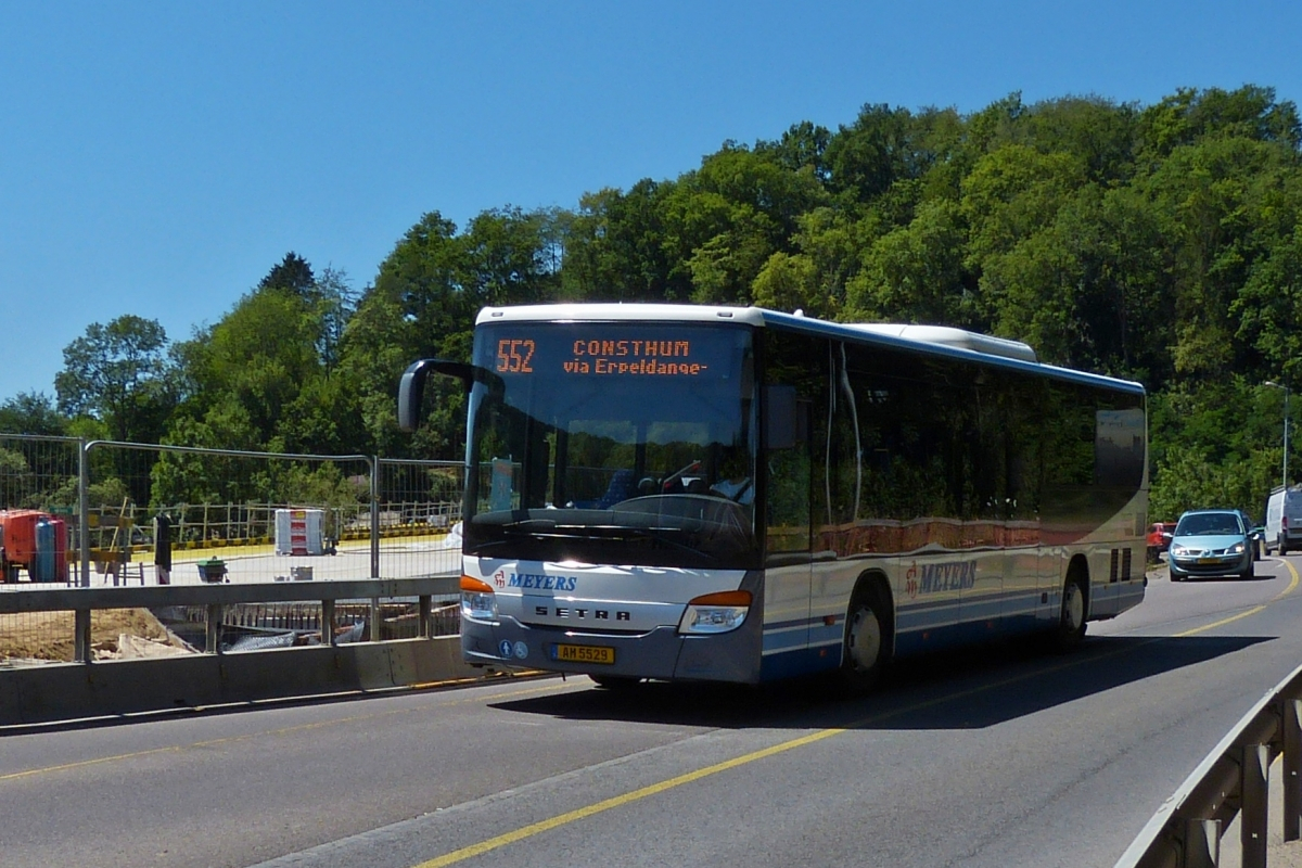 AM 5529, Setra S 415 LE von Autocars Meyers, aufgenommen nahe Ettelbrück. 21.07.2020