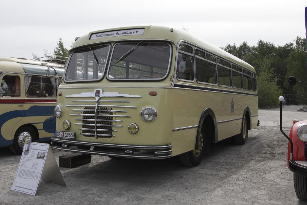 Anllich des Dampftages am Piesberg in Osnabrck wurde am 1.9.2013 auch
der alte Traditionsbus, ein Bssing 4500, gezeigt. 
Der Bus gehrt dem Verein Traditionsbus e.V.
