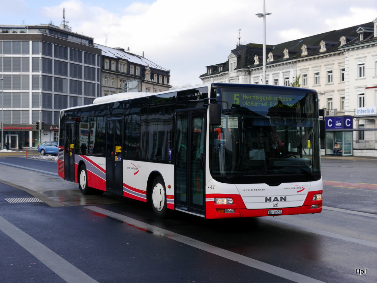 asm Oberaargau - MAN Lion`s City  Nr.41  BE  39599 unterwgs auf der Linie 5 vor dem Bahnhof in Solothurn am 23.01.2016