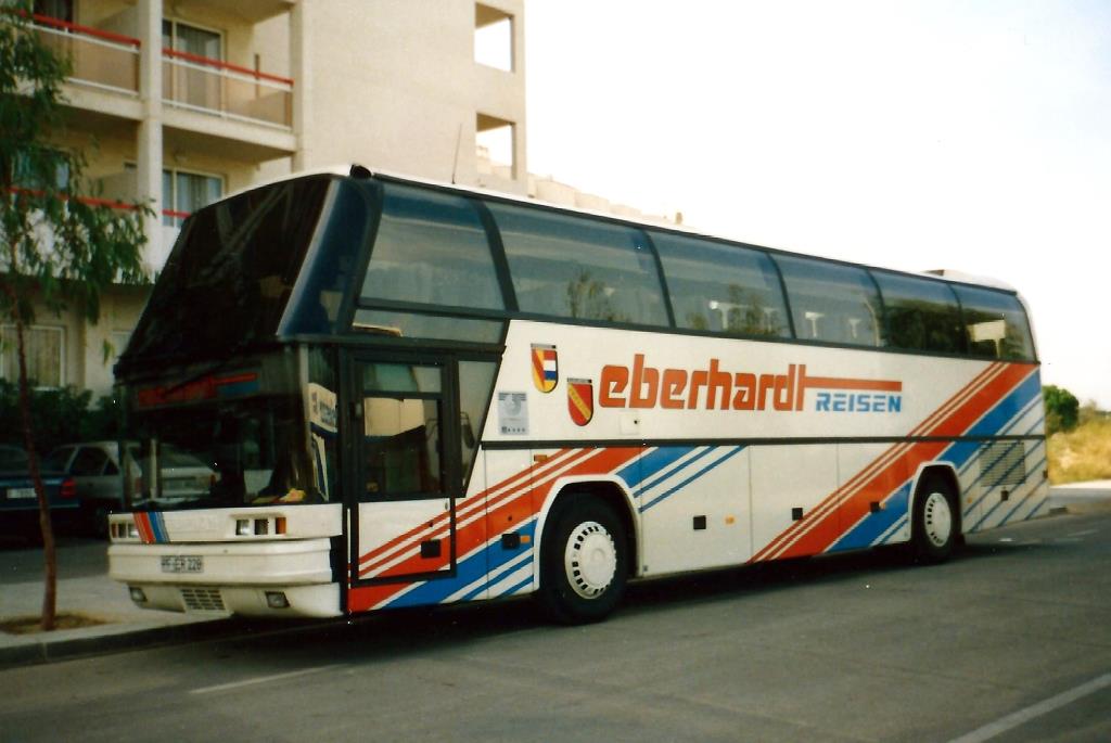 Aus dem Archiv: Neoplan Spaceliner N 117/2  Eberhardt , Salou/Spanien ca. 1992