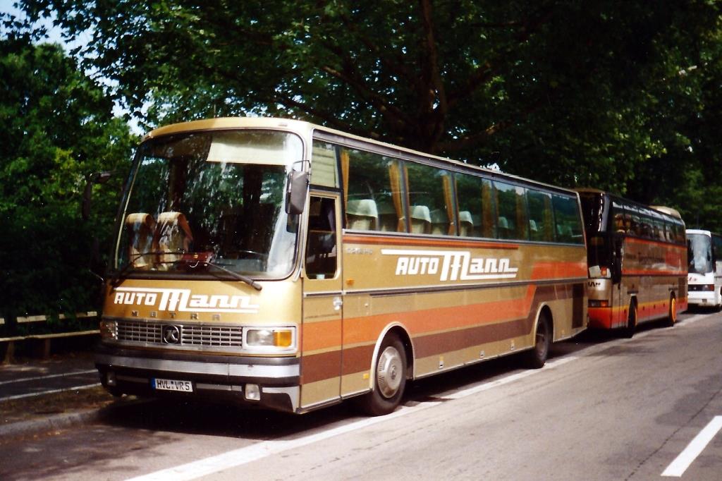 Aus dem Archiv: Setra S 215 HD  Mann , Heidelberg 90-er Jahre