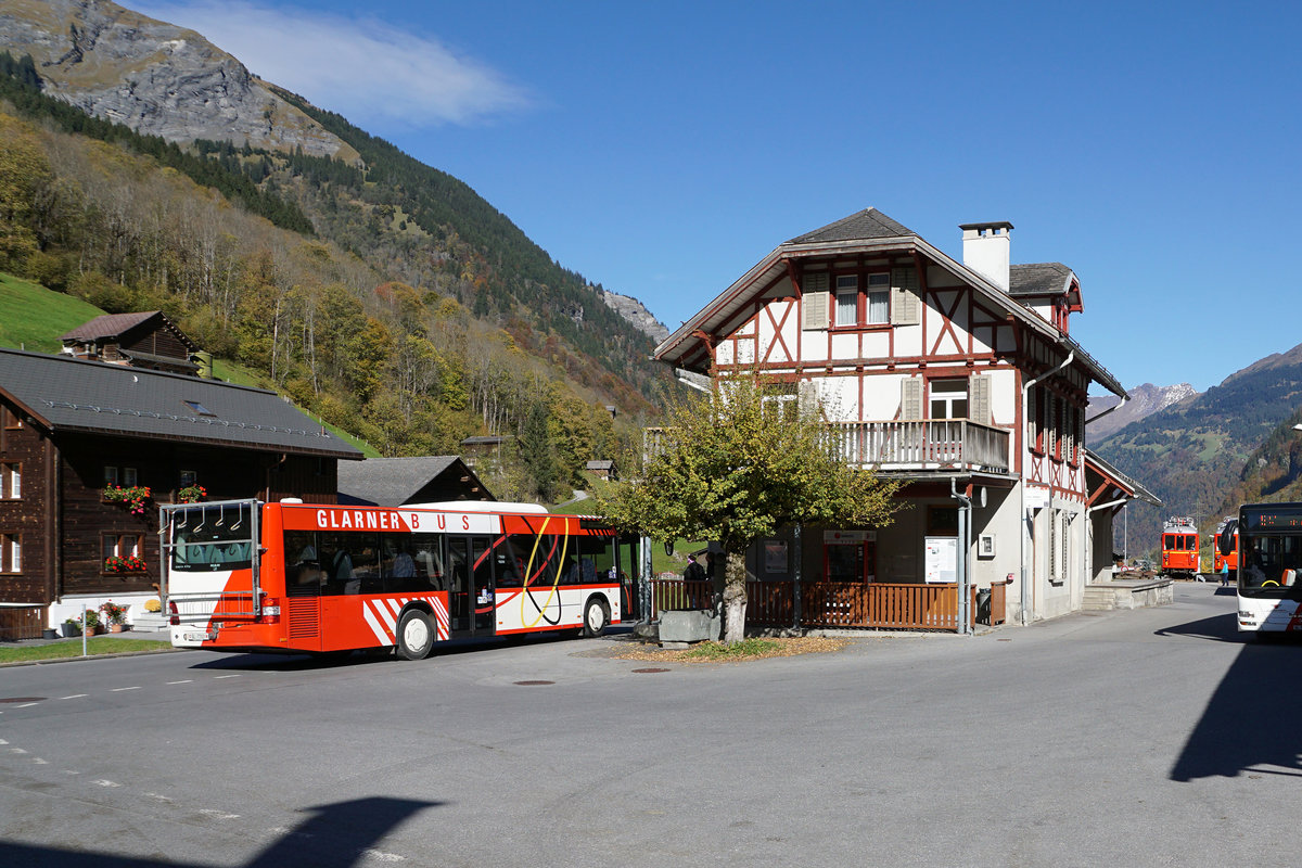 AUTOBETRIEBE SERNFTAL
Impressionen vom GLARNERBUS, ehemals Sernftalbahn, verewigt am 12. Oktober 2017.
Foto: Walter Ruetsch 