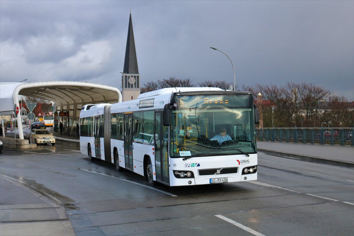 Autobus Sippel Volvo 7700 am 18.01.20 auf der Theodor Heuss Brücke die zur Zeit für Autos gesperrt ist