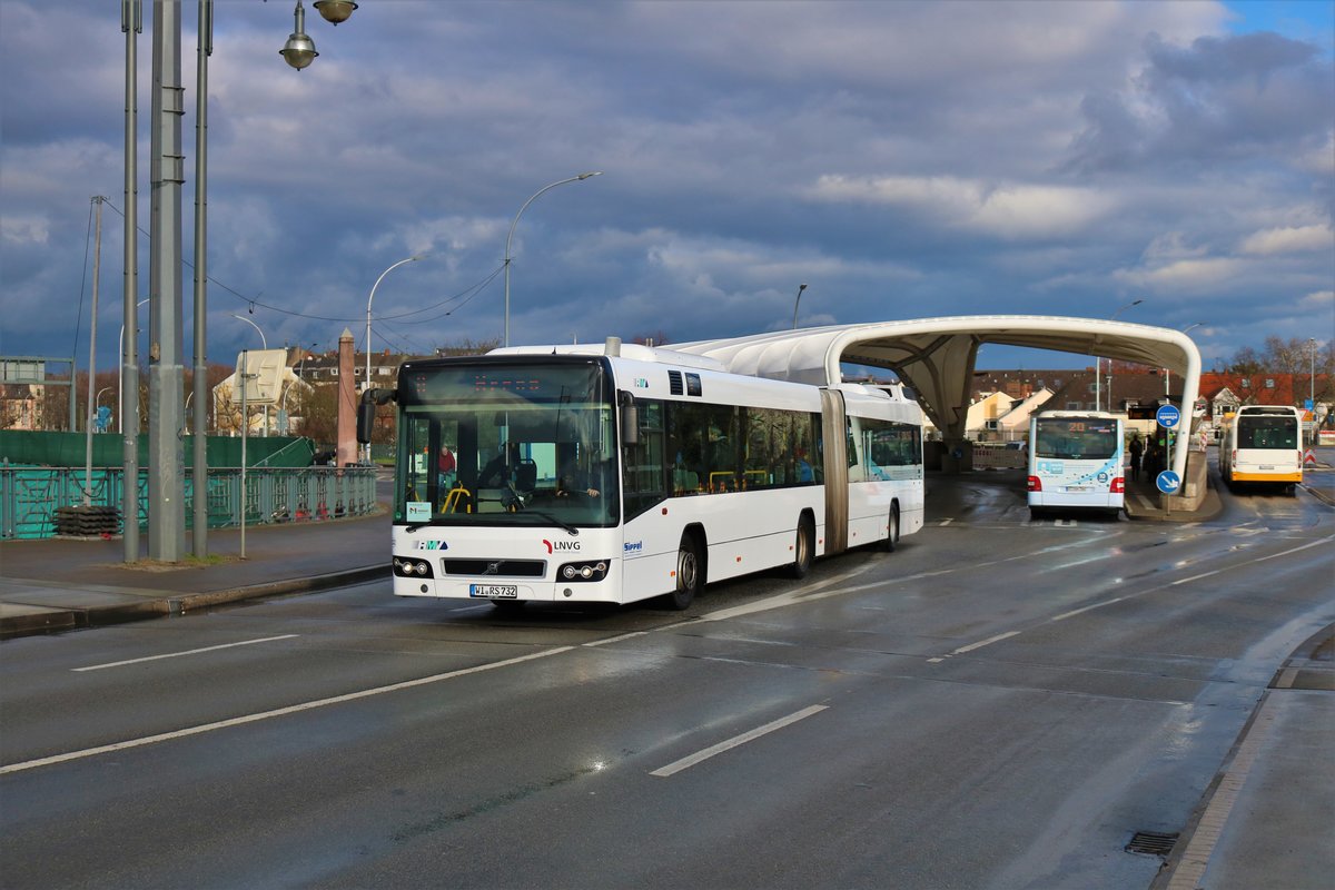 Autobus Sippel Volvo 7700 am 18.01.20 auf der Theodor Heuss Brücke die zur Zeit für Autos gesperrt ist