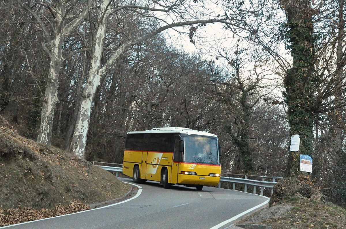 AutoPostale del Malcantone, Croglio. Neoplan N312K (TI 129'785, Nr.3341) in Arosio, Cimaronco. (7.1.2017)