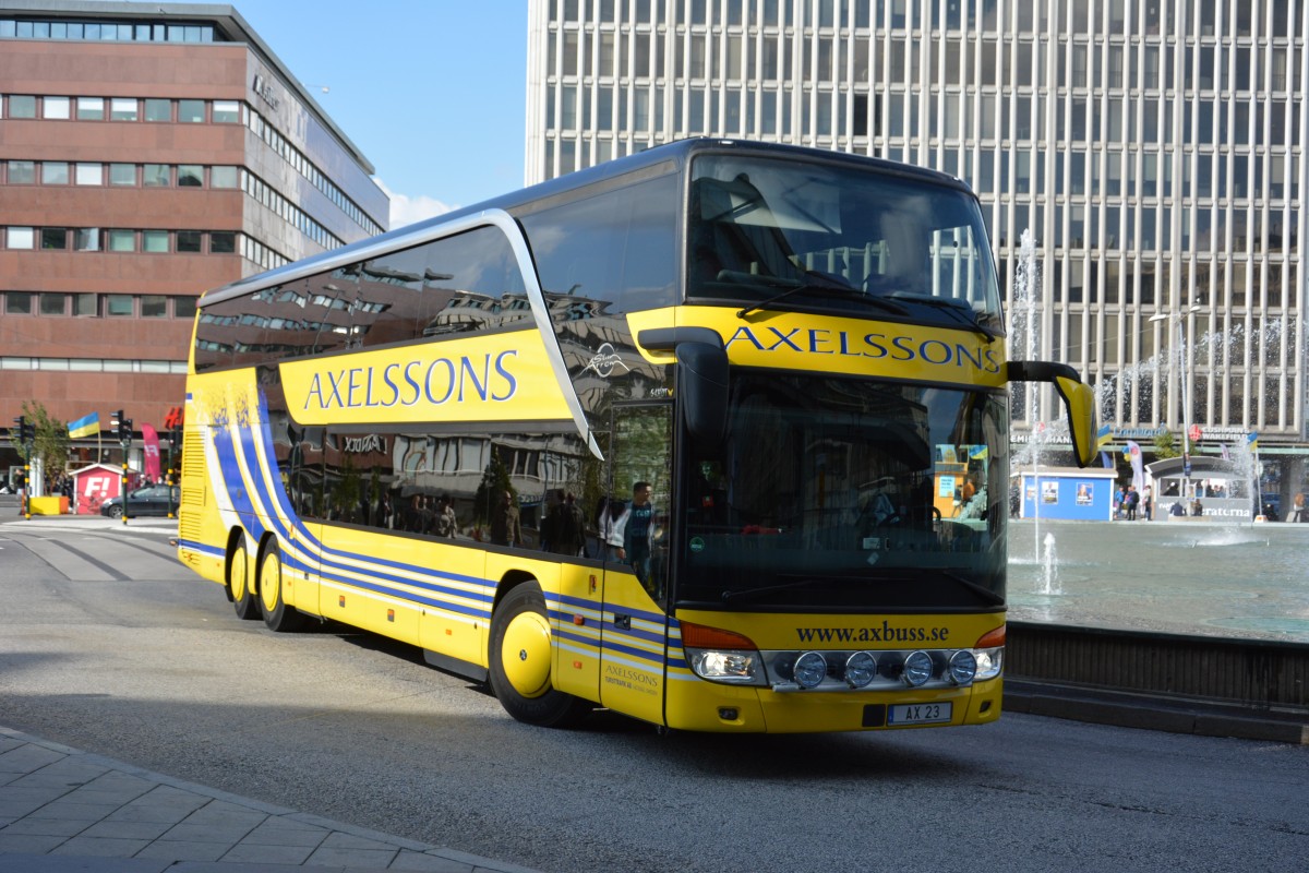 AX 23 am 10.09.2014 in der Innenstadt von Stockholm. Setra 431.