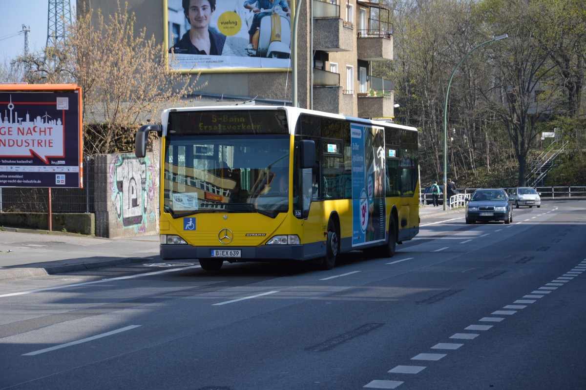 B-EX 639 als Ersatzverkehr für die S-Bahnlinien 7 und 75. Aufgenommen am 30.03.2014 S Bahnhof Friedrichsfelde Ost.