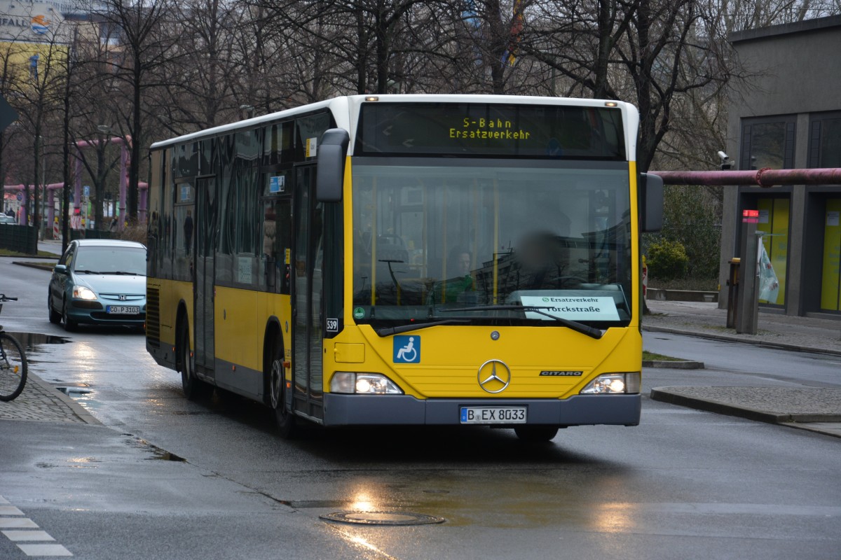 B-EX 8033 fährt am 14.03.2015 für die S-Bahn Berlin SEV zwischen Berlin Friedrichstraße und Berlin Yorckstraße. Aufgenommen wurde ein Mercedes Benz Citaro / Berlin Stresemannstraße.
