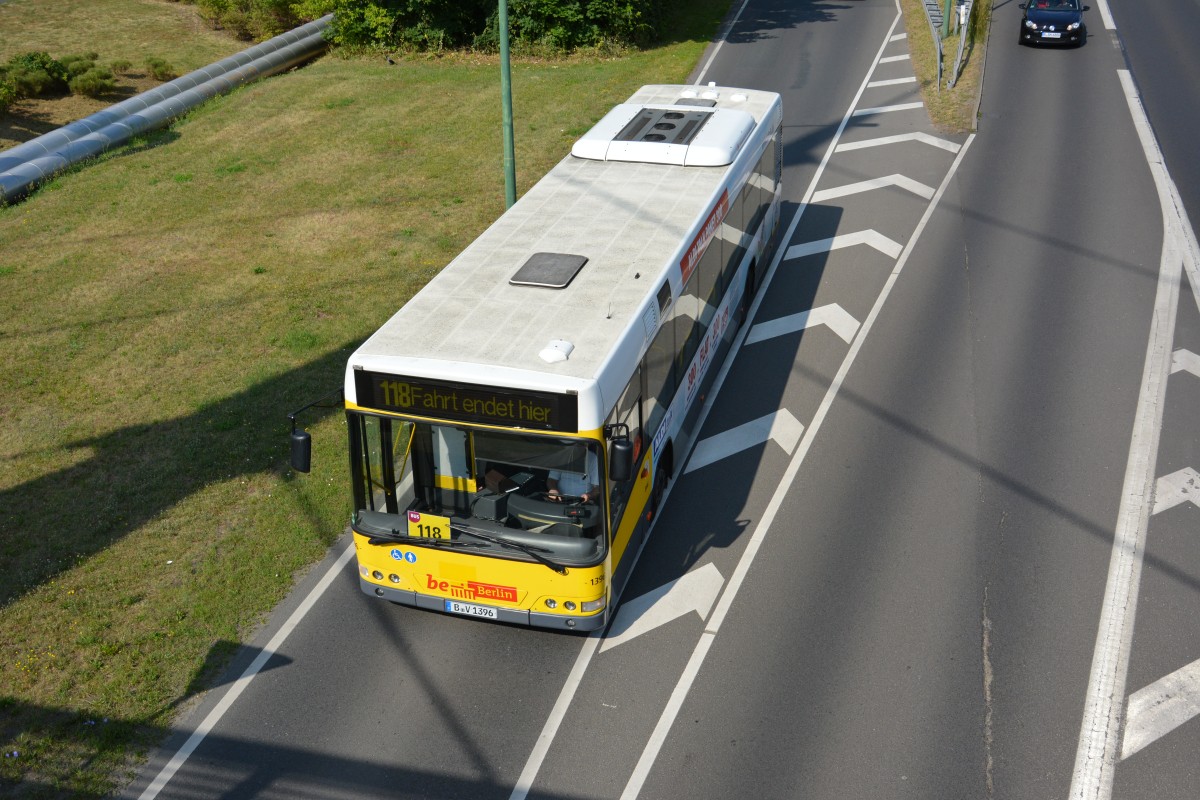 B-V 1396 ist am 07.07.2014 auf der Linie 118 unterwegs.