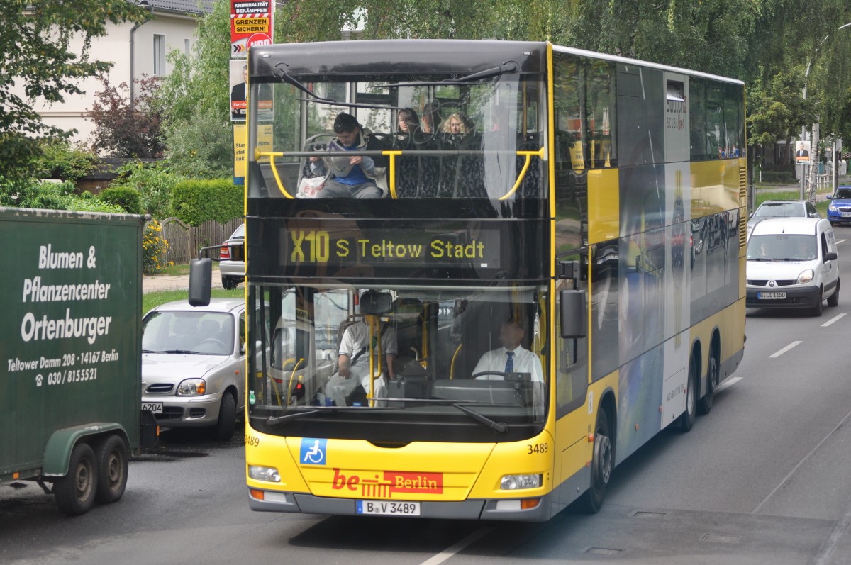 B-V 3489 auf der Linie X10 nach Teltow. Aufgenommen im Sommer 2013. 