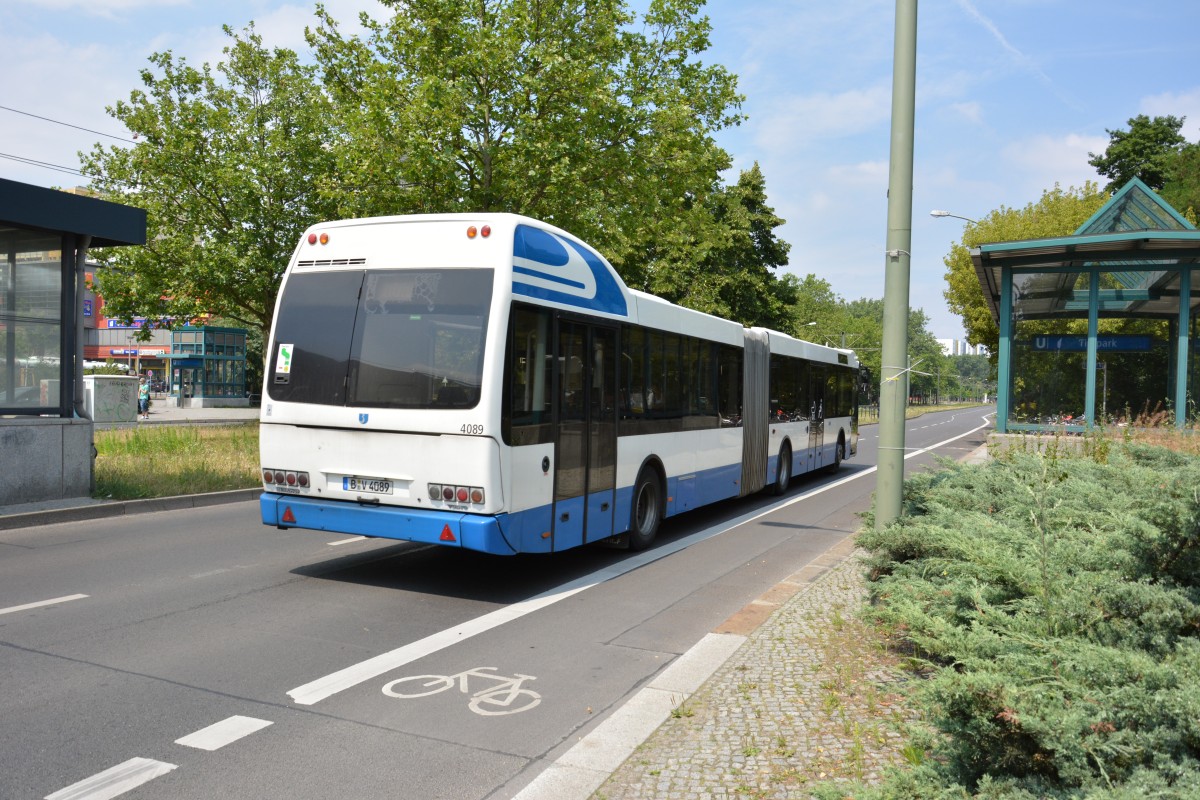 B-V 4089 fährt am 08.07.2014 auf U5 Ersatzverkehr. (Volvo B7LA Berkhof-Jonckheere)
